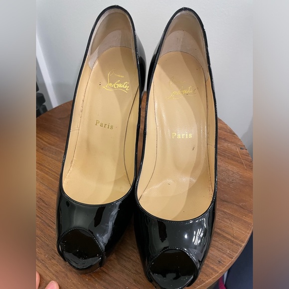 Christian Louboutin New Very Prive 120 Patent Black - 38 - Picture 4 of 8